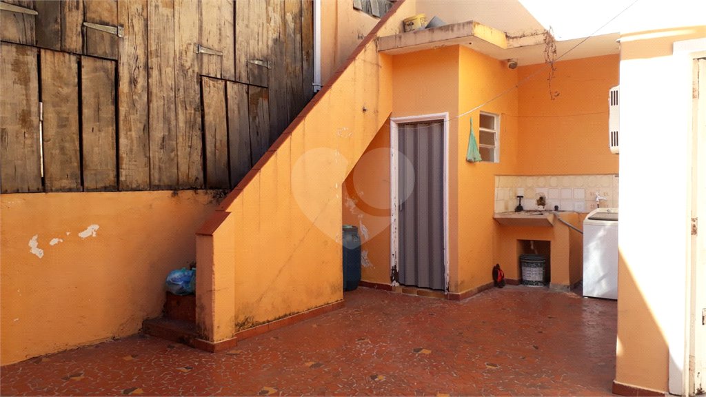 BELA CASA 274 M² C/ 3 QUARTOS 1 SALA 1 COZINHA 3 BANHEIROS 2 VAGAS Para Estacionamento coberta P/ VENDA NA V N Cachoeirinha
