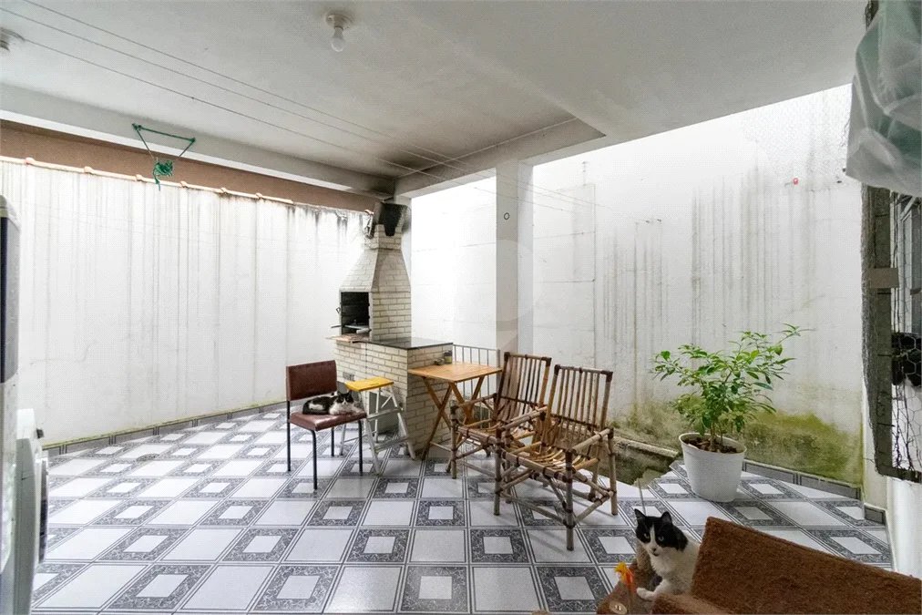 Casa à venda com 177m², 3 quartos e 2 vagas