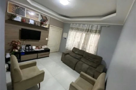 Sobrado à venda com 5 quartos em Santa Maria, Osasco, SP