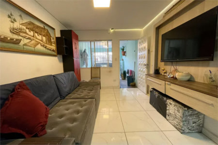 Sobrado à venda com 3 quartos, sendo 1 suíte,  em Butantã, São Paulo, SP