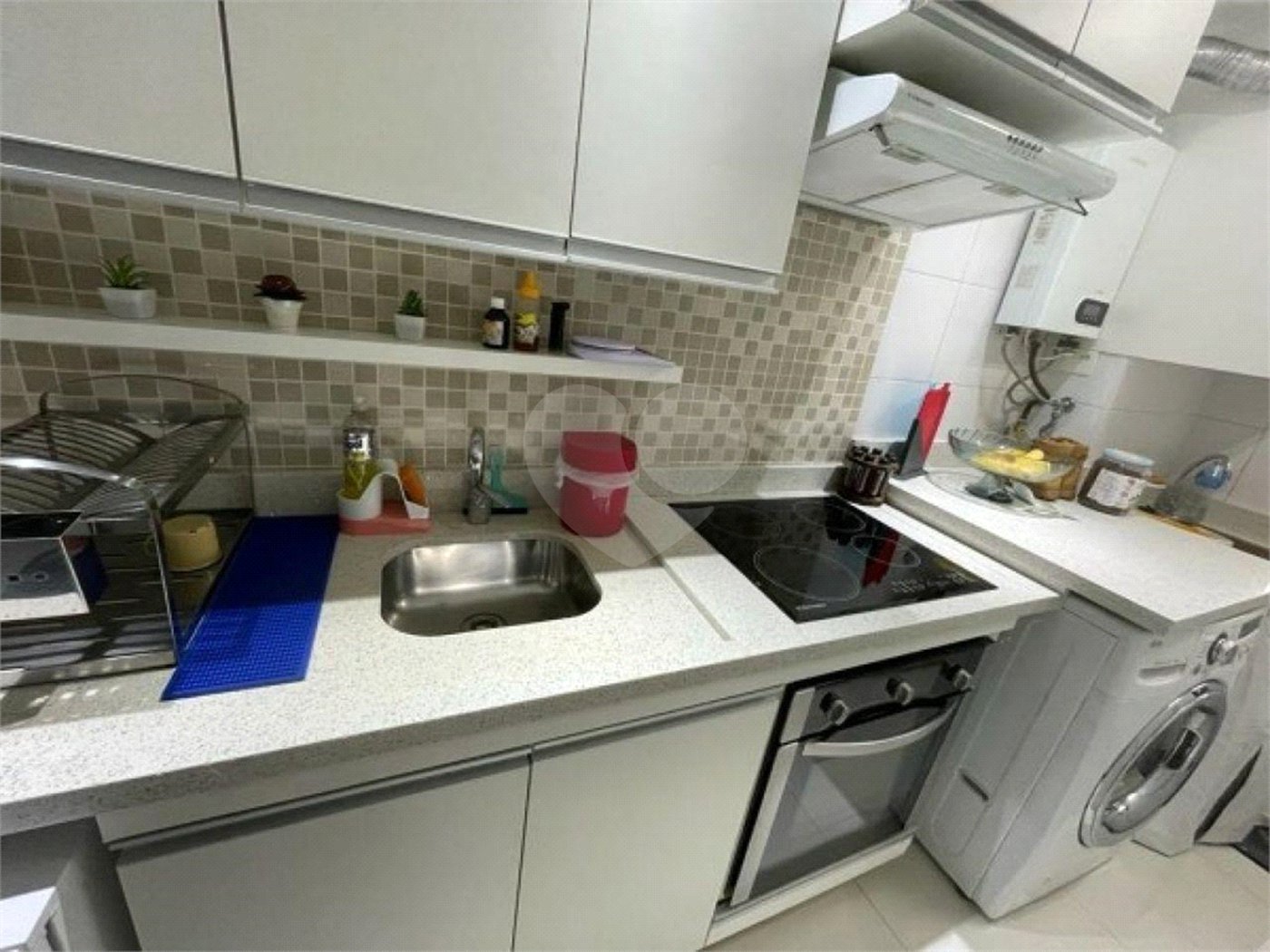 Apartamento à venda com 3 quartos, sendo 1 suíte, em Jardim Prudência, São Paulo, SP