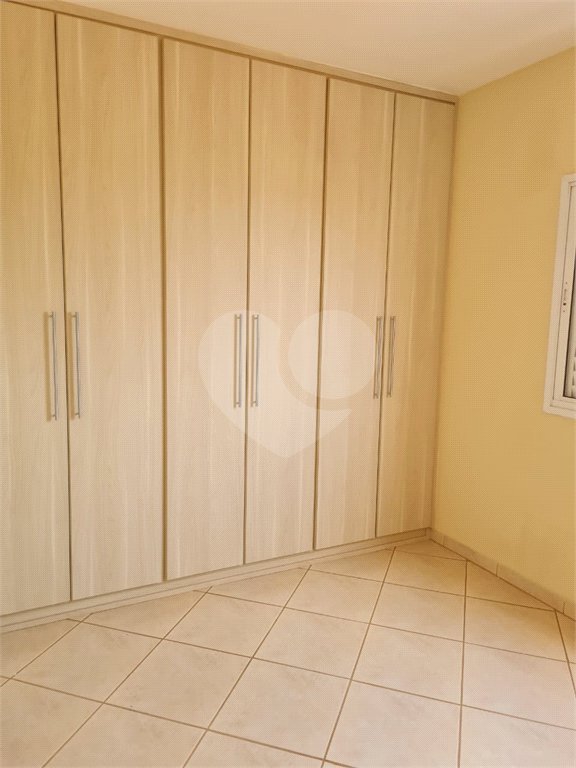 Apartamento no Condomínio Monte Verde.