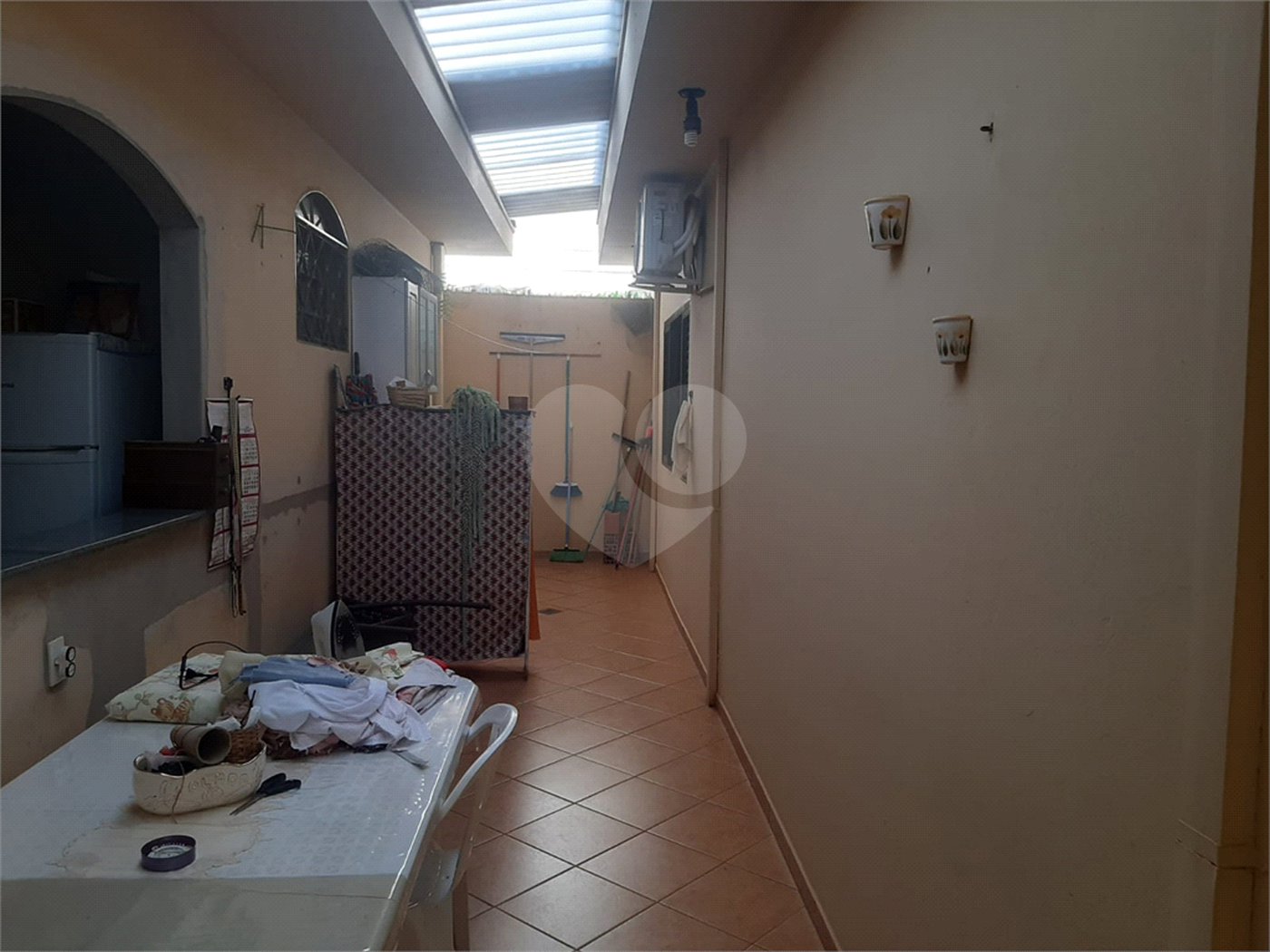 Bela casa com boa localização no bairro Portal do Sol