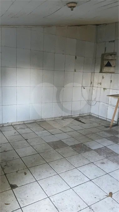 OPORTUNIDADE! ÓTIMO PARA INVESTIDOR. TERRENO 307 M²- Proximidade JABAQUARA