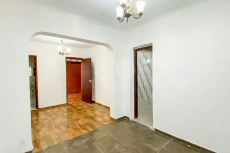 Sobrado com 400m² , 3 dormitórios , sendo 2 suítes , 3 vagas , à venda no centro de Santo André.
