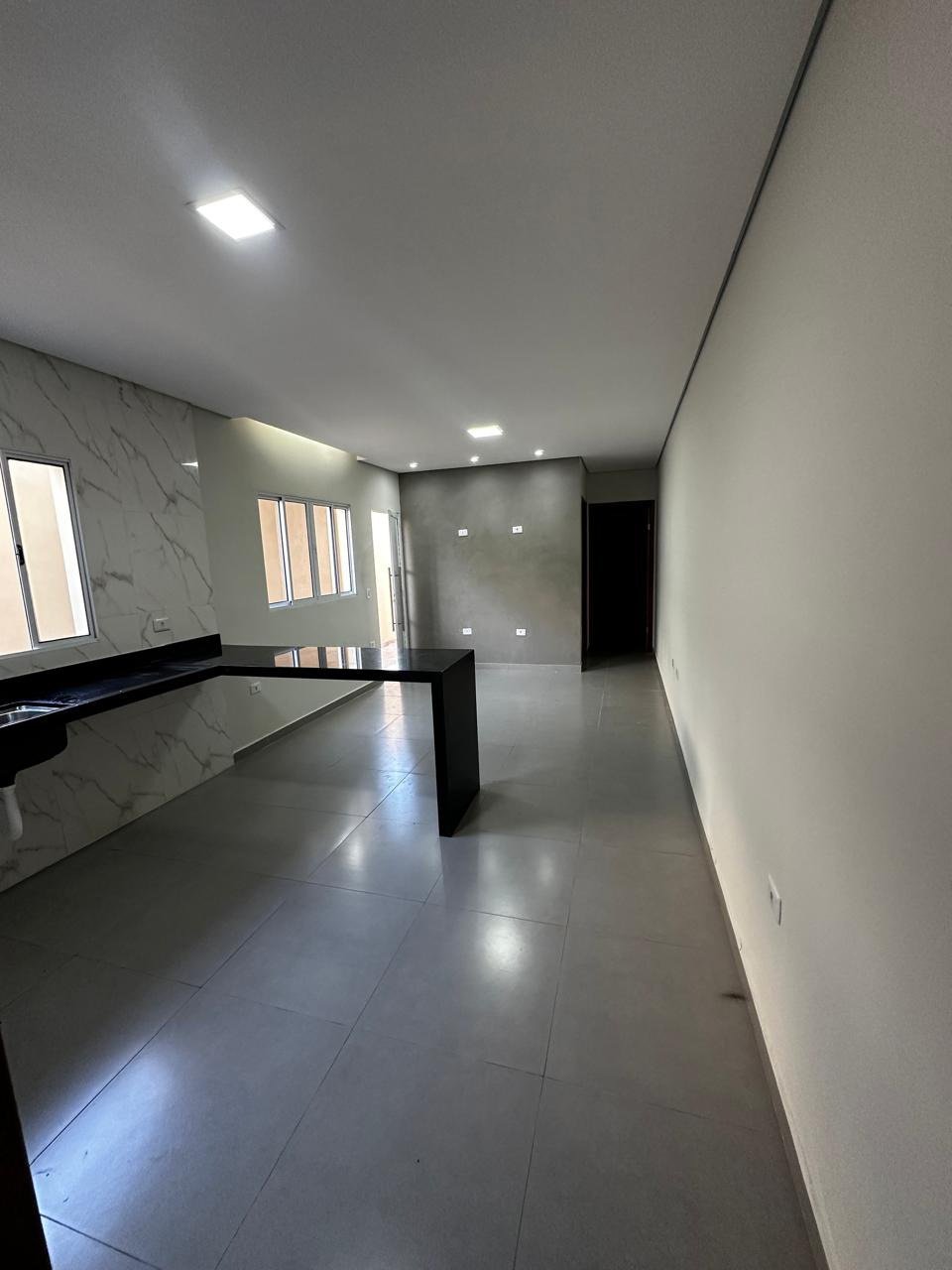 Casa à venda com 2 quartos, sendo 1 suíte, em Nova Itanhaém, Itanhaém - SP