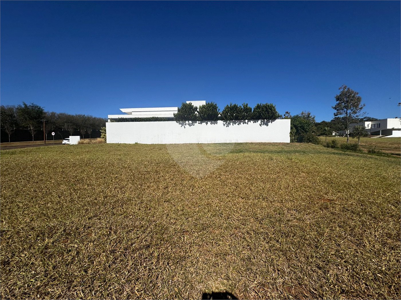 Terreno para venda no condomínio de alto padrão Damha Golf