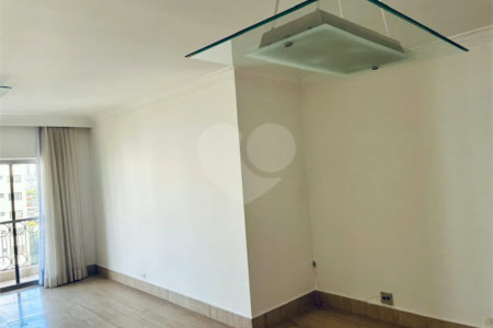 Apartamento de 130m2 à venda com 3 dormitórios e 2 vagas no Campo Belo