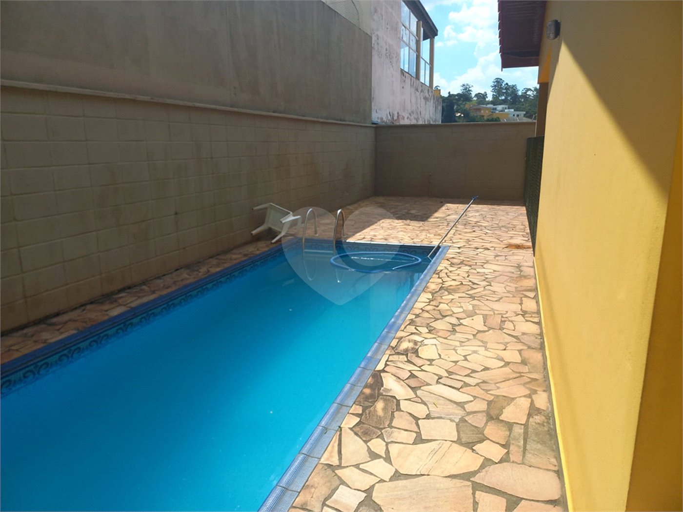 Casa à venda com 4 quartos, sendo 2 suítes,  em Villaggio Capríccio, Louveira, SP