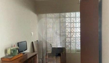 Sobrado à venda com 3 quartos, sendo 1 suíte,  em Vila Cleonice, São Paulo, SP