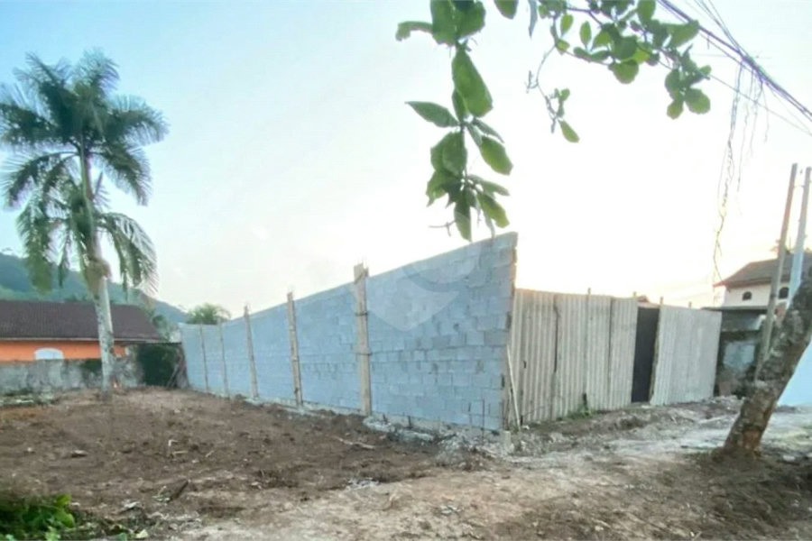 Terreno preparado para construção com 300 M2