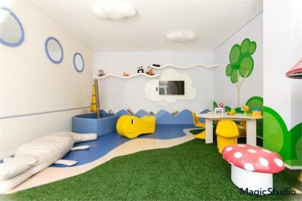 Apartamento com 66m², 2 dormitórios, 1 vaga de garagem, à venda na Barra Funda.