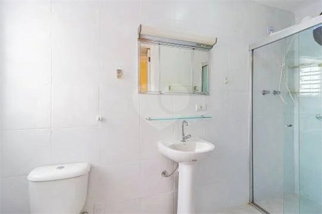Condomínio com 12 studios , 310m² de área , à venda no bairro do Cambucí.