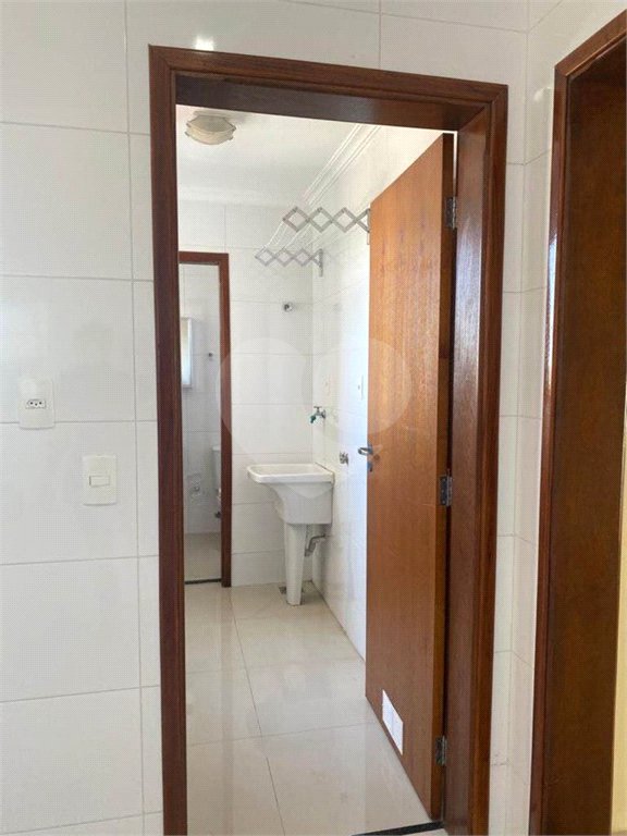 Apartamento para venda e locação no Edifício Residencial Oswaldo Ienco