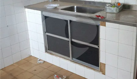 Cobertura à venda com 3 quartos, sendo 1 suíte,  no Centro, Poços de Caldas, MG