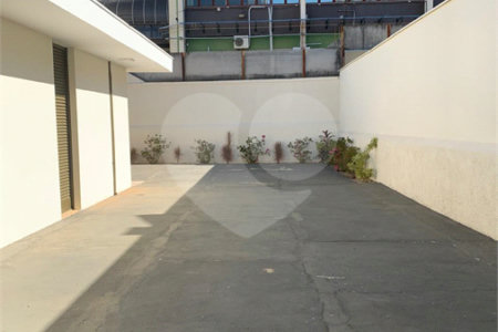 Imóvel Comercial á venda em São Carlos, rua São Sebastião.