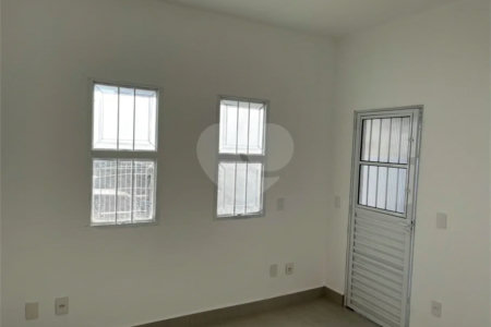 CASA À VENDA | PRONTA PARA MORAR