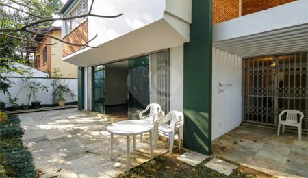 Sobrado à venda com 3 quartos, sendo 1 suíte,  em Granja Julieta, São Paulo, SP
