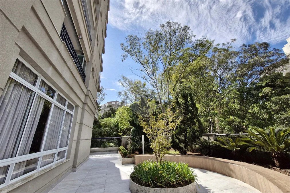 Apartamento à venda com 4 suítes em Vila Andrade, São Paulo, SP