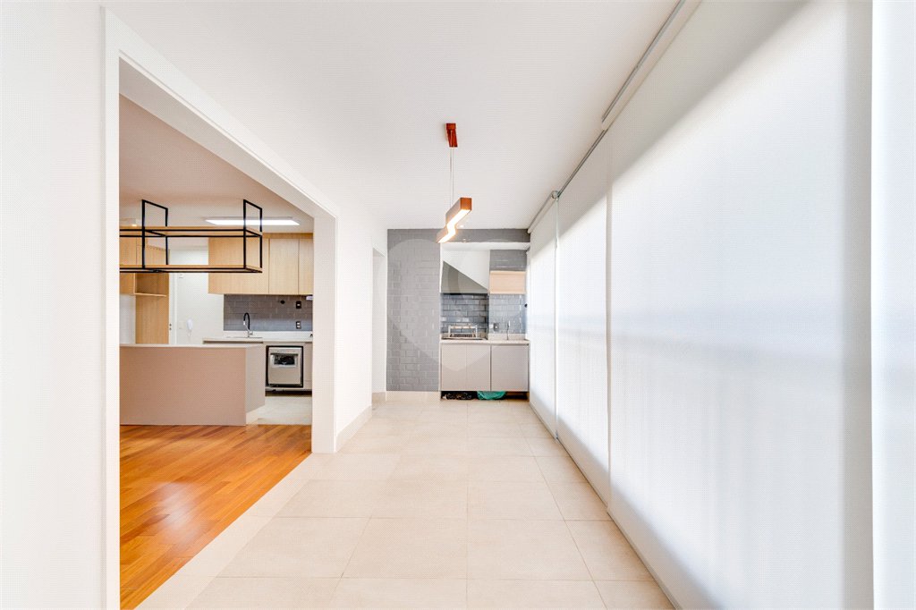 Apartamento à venda com 3 quartos, sendo 2 suítes, em Santo Amaro, São Paulo, SP