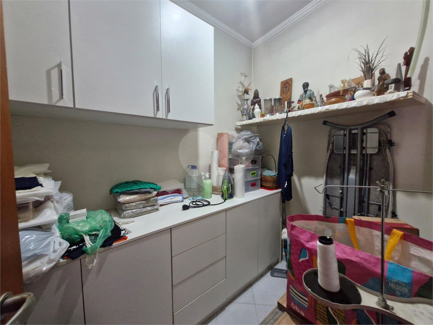 Casa à venda com 3 suítes no condomínio Residencial Jardim França, São Paulo - SP