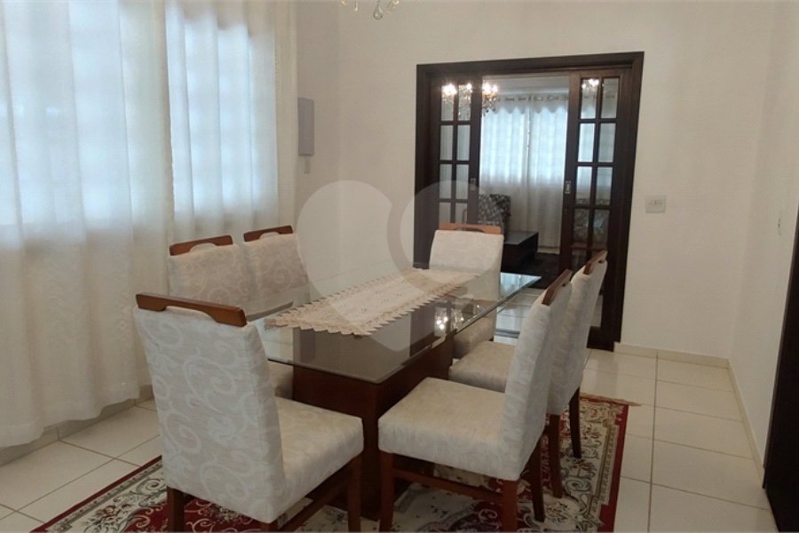 Casa à venda com 4 suítes no Centro, Extrema, MG