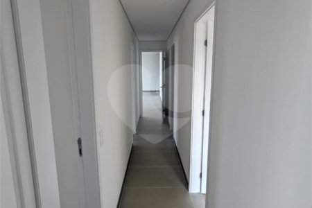 Apartamento à venda com 3 quartos, sendo 2 suítes, em Jardim das Acácias, São Paulo, SP