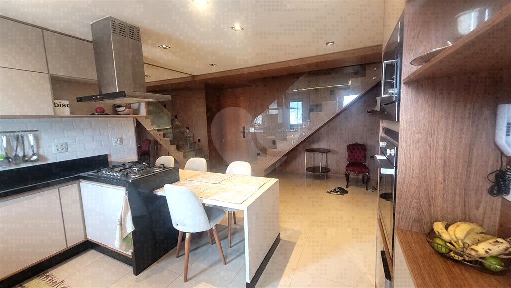 Cobertura à venda com 3 quartos, sendo 1 suíte,  em Tijuca, Rio de Janeiro, RJ