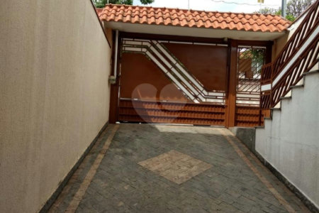 Sobrado à venda com 3 quartos, sendo 1 suíte, em Jardim Monte Kemel, São Paulo, SP