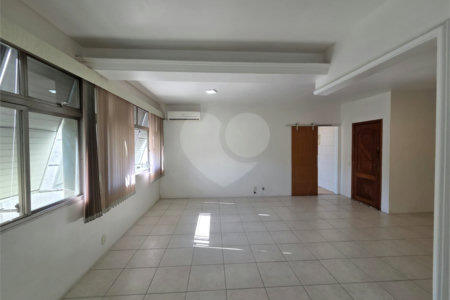 Apartamento à venda com 3 quartos, sendo 1 suíte, em Tijuca, Rio de Janeiro, RJ
