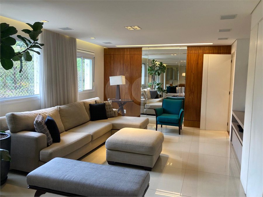 Apartamento para alugar com 3 suítes em Granja Julieta, São Paulo, SP