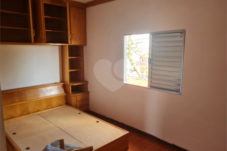 Sobrado à venda com 2 quartos, sendo 1 suíte, em Jardim Ivana, São Paulo, SP