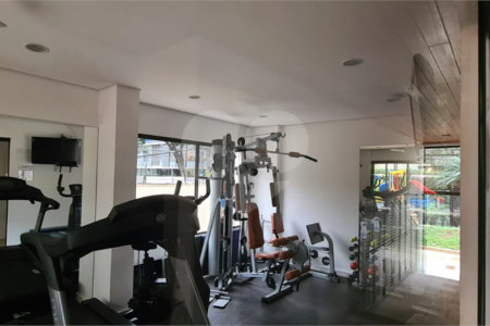 Apartamento à venda com 3 quartos, sendo 1 suíte,  em Indianópolis, São Paulo, SP