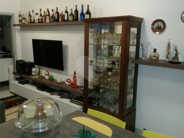 Casa à venda com 2 quartos no condomínio Estrada Lázaro Amâncio de Barros,117, São Paulo - SP
