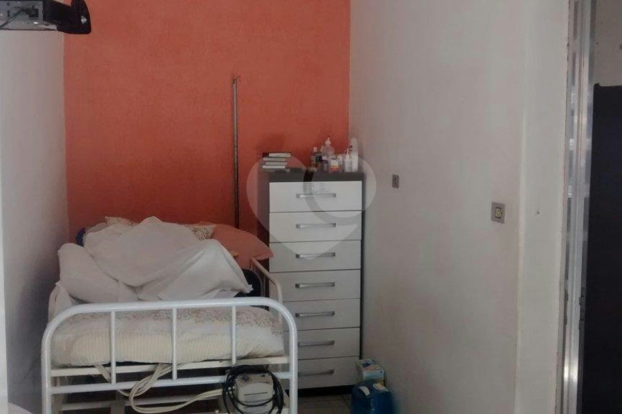 Sobrado à venda com 4 quartos, sendo 1 suíte, em Tremembé, São Paulo, SP