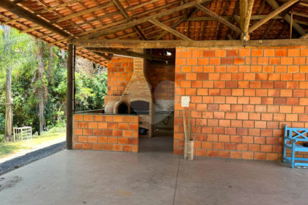 Sítio à venda com 3 quartos, sendo 1 suíte, em Jardim dos Laranjais, Indaiatuba, SP