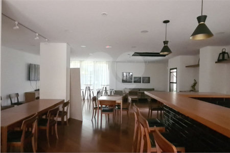 Apartamento à venda com 3 quartos, sendo 1 suíte,  em Indianópolis, São Paulo, SP