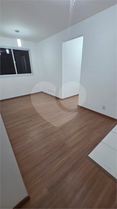 Apartamento à venda com 2 quartos em Vila Zat, São Paulo, SP