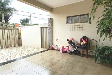 Casa Térrea à venda com 3 quartos, sendo 1 suíte, em Ribeirânia, Ribeirão Preto, SP