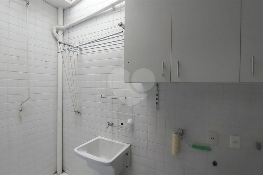 Casa para alugar com 3 quartos, sendo 1 suíte, no condomínio Santanna, São Paulo - SP