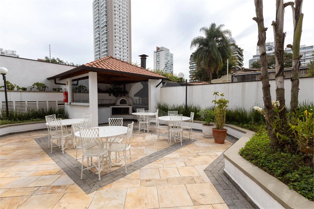 Apartamento à venda com 3 quartos, sendo 2 suítes, em Cidade Monções, São Paulo, SP