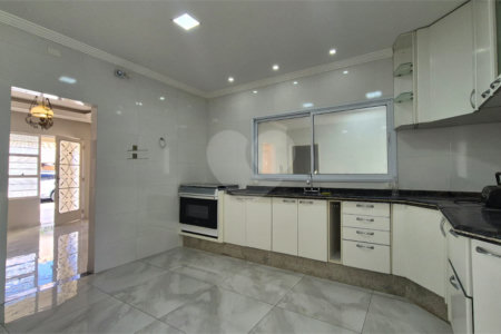 Casa à venda com 4 quartos em Vila Progresso, Sorocaba, SP