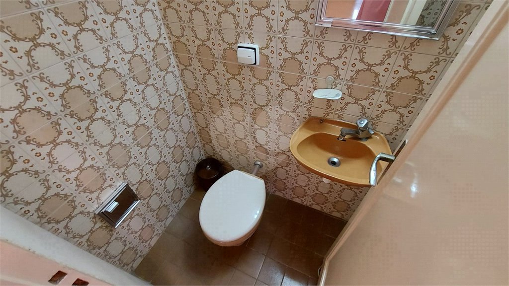 Casa à venda com 4 quartos, sendo 3 suítes, em Jardim Luzitânia, São Paulo, SP