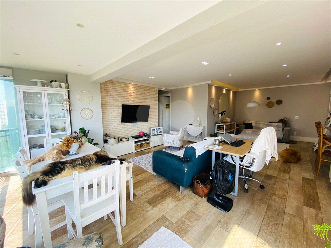 Apartamento à venda com 2 quartos, sendo 1 suíte,  em Jardim Caboré, São Paulo, SP