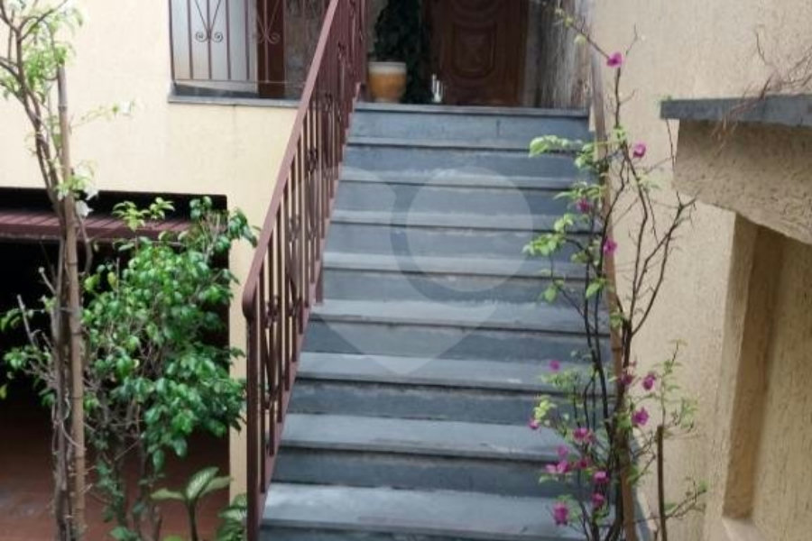 Sobrado à venda com 4 quartos, sendo 2 suítes, em Tremembé, São Paulo, SP