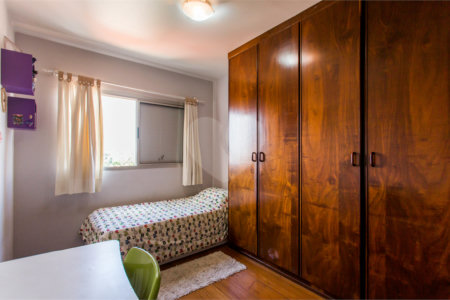 Apartamento à venda com 4 quartos, sendo 3 suítes, em Jardim Londrina, São Paulo, SP