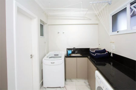Sobrado à venda com 4 quartos, sendo 1 suíte, em Chácara Santo Antônio (zona Sul), São Paulo, SP