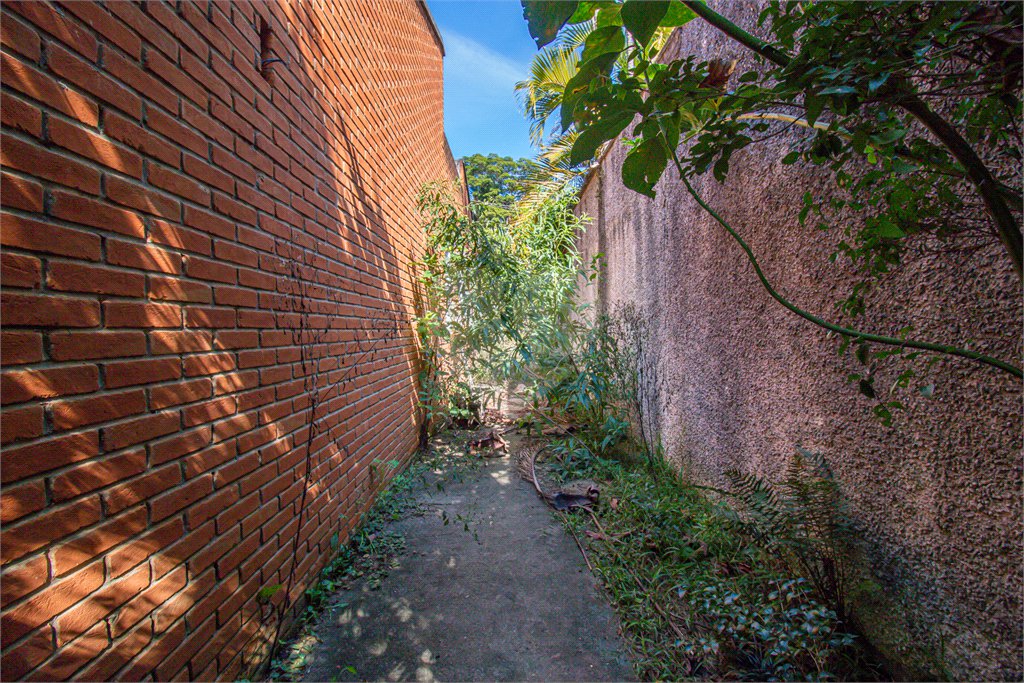 Casa Térrea à venda com 3 quartos, sendo 1 suíte, em Jardim Prudência, São Paulo, SP