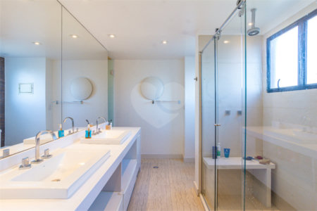 Apartamento à venda com 3 suítes em Granja Julieta, São Paulo, SP