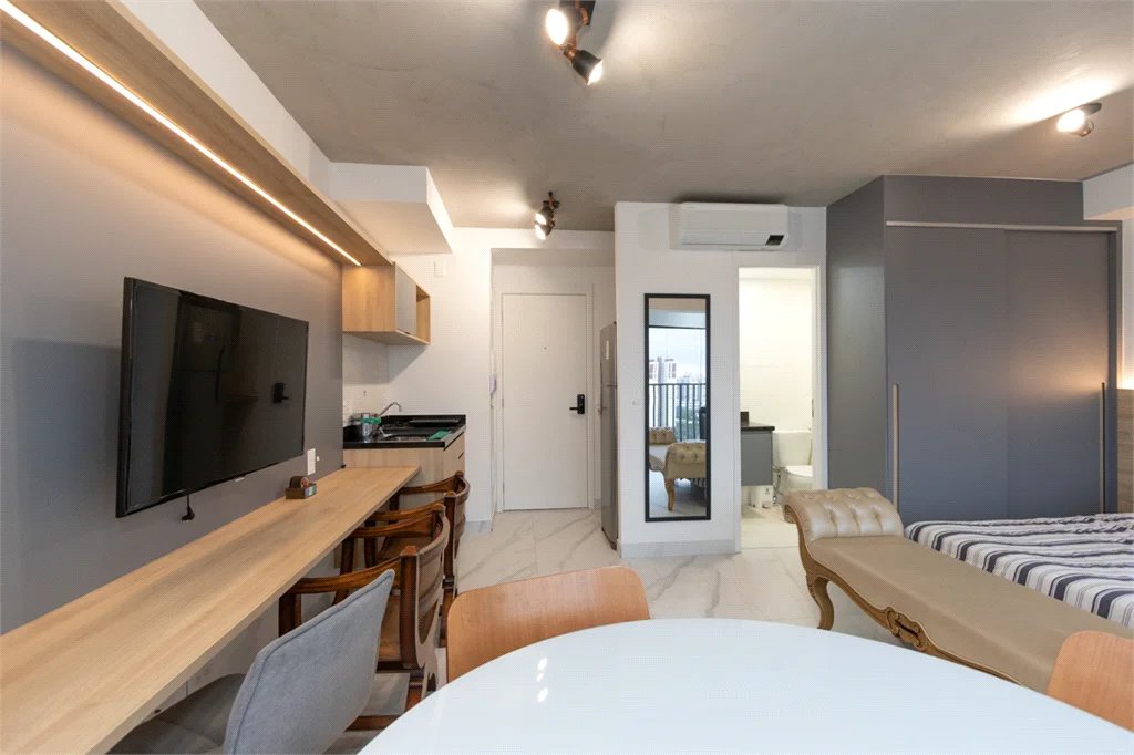 Apartamento à venda ou para alugar com 1 quarto em Vila Pompéia, São Paulo, SP